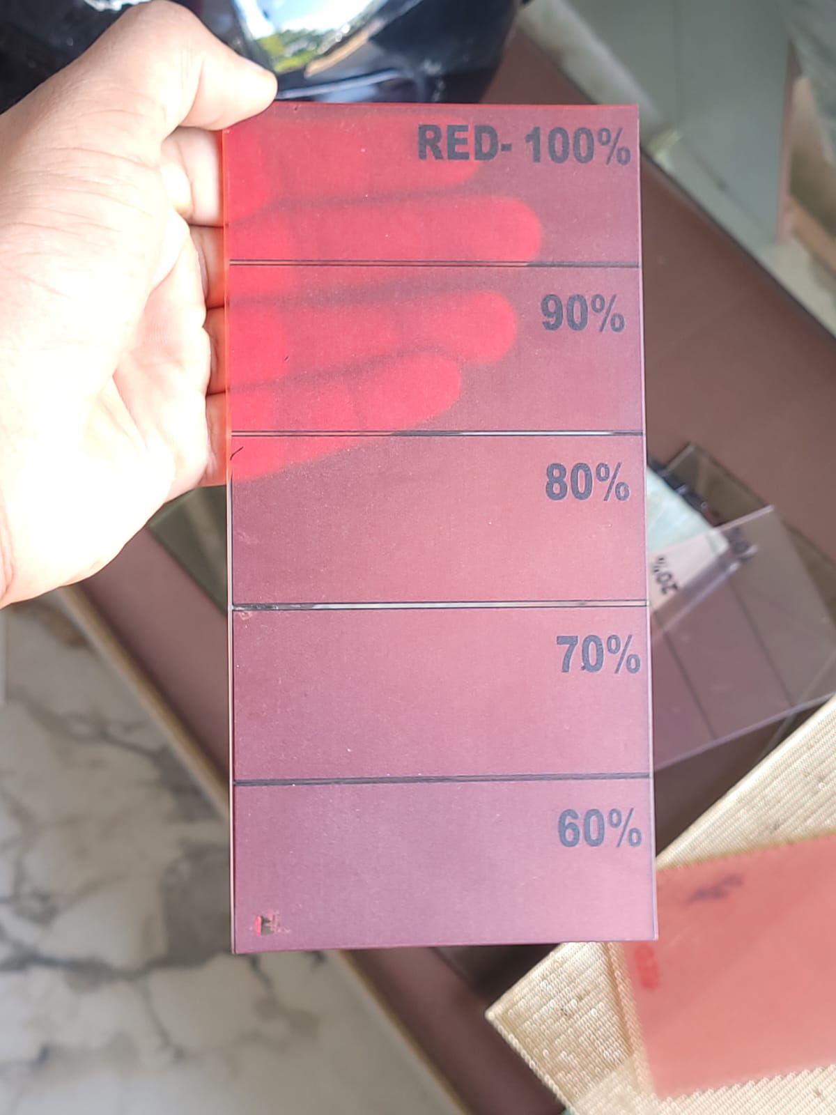 Red tone samples — A red sample strip displaying a range of colour intensities.